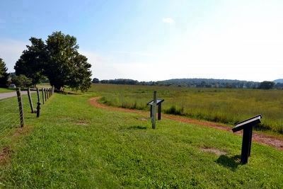 The Beginning of the Battlefield Loop Trail image. Click for full size.