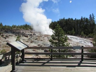 Steamboat Geyser Marker image. Click for full size.