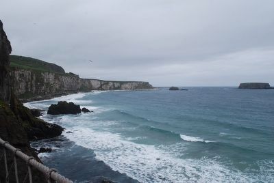 Carrick-a-Rede Rope Bridge image. Click for full size.