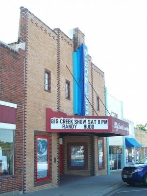 110 South Lake Street. Click for full size. 110 South Lake Street image. Click for full size.