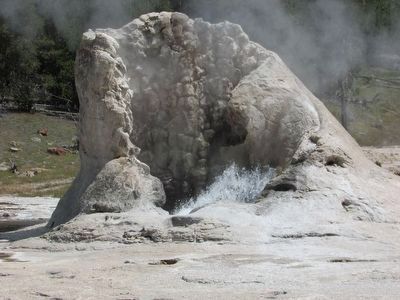Giant Geyser. Click for full size. Giant Geyser image. Click for full size.