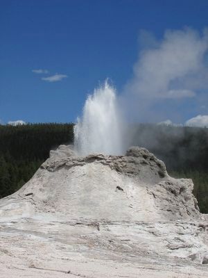 Closeup of Castle Geyser image. Click for full size.