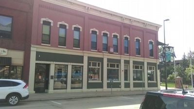 Bank Building image. Click for full size.
