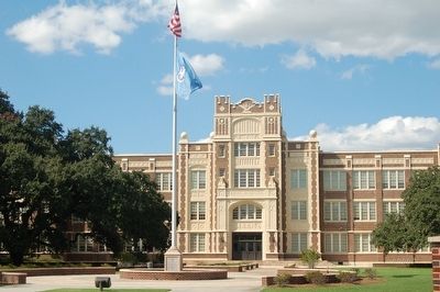 Baton Rouge High School image. Click for full size.