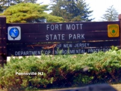 Sign at the entrance to the Park. Click for full size. Sign at the entrance to the Park image. Click for full size.