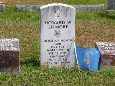 Howard W Gilmore-front of "IN MEMORY OF" grave marker image. Click for full size.
