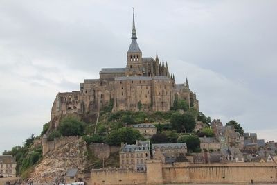 Le Mont-Saint-Michel image. Click for full size.