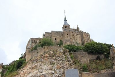 Le Mont-Saint-Michel image. Click for full size.