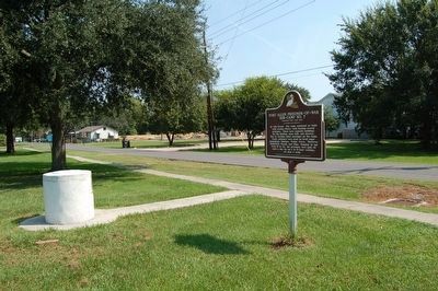 Fountain and Marker image. Click for full size.