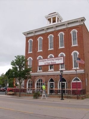 Old Town Hall & Masonic Temple image. Click for full size.