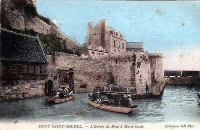 <i>Mont-Saint-Michel - L'Entre du Mont  Mare Haute</i> image. Click for full size.