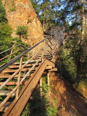 Uncle Tom’s Trail. Click for full size. Uncle Tom’s Trail image. Click for full size.