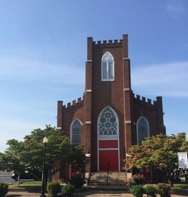 Front of First Presbyterian Church.. Click for full size. Front of First Presbyterian Church. image. Click for full size.
