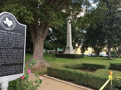 Marker and Confederate Monument image. Click for full size.