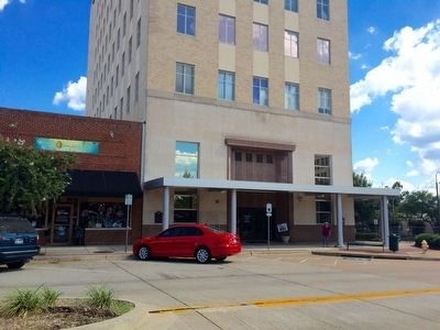 Marker on far left of building. Click for full size. Marker on far left of building image. Click for full size.