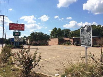Wide photo of former restaurant. image. Click for full size.
