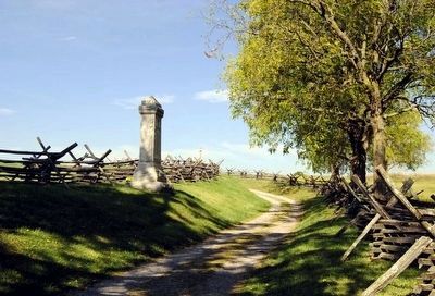 8th Ohio Regiment Monument. Click for full size. 8th Ohio Regiment Monument image. Click for full size.
