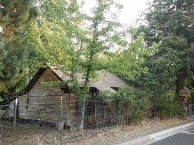 First Log House in Yreka. Click for full size. First Log House in Yreka image. Click for full size.
