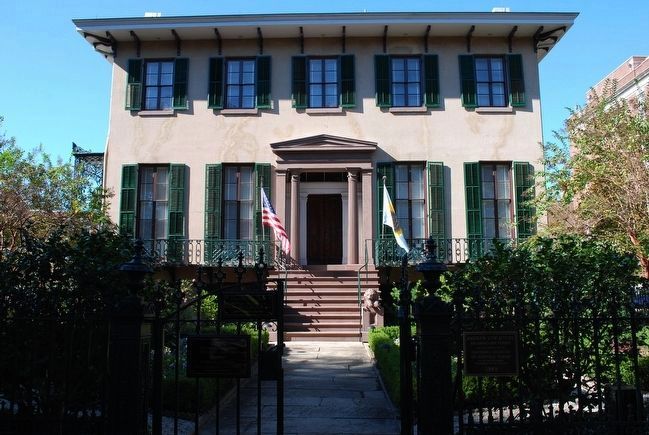 Andrew Low House image. Click for full size.
