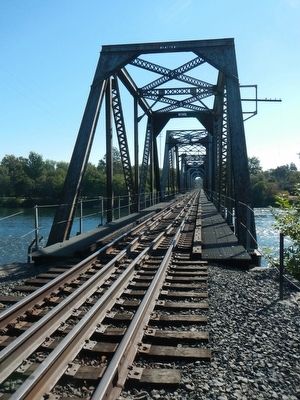 The current Tehama Railroad Bridge image. Click for full size.