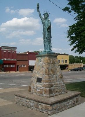 Replica of the Statue of Liberty and Marker image. Click for full size.