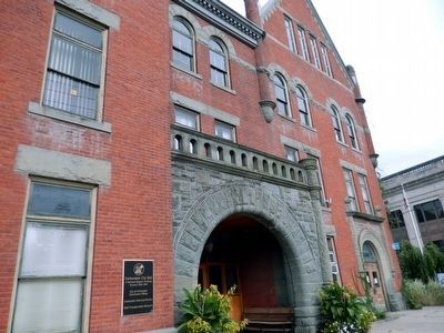 Carbondale City Hall entrance image. Click for full size.