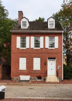 9 North Front Street image. Click for full size.
