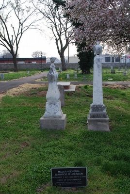 Gen. Bushrod R. Johnson Grave- Nashville City Cemetery image. Click for full size.