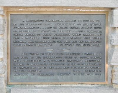 Plaque to the right of the Borglum bust image. Click for full size.