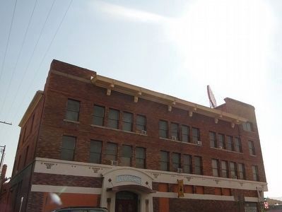 Pioneer Saloon and Hotel image. Click for full size.