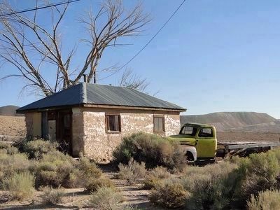 Old Round Mountain Building. Click for full size. Old Round Mountain Building image. Click for full size.