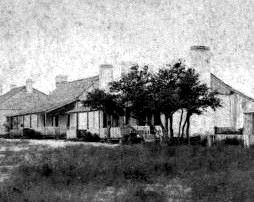 Officers Quarters 2-3 and 4 image. Click for full size.