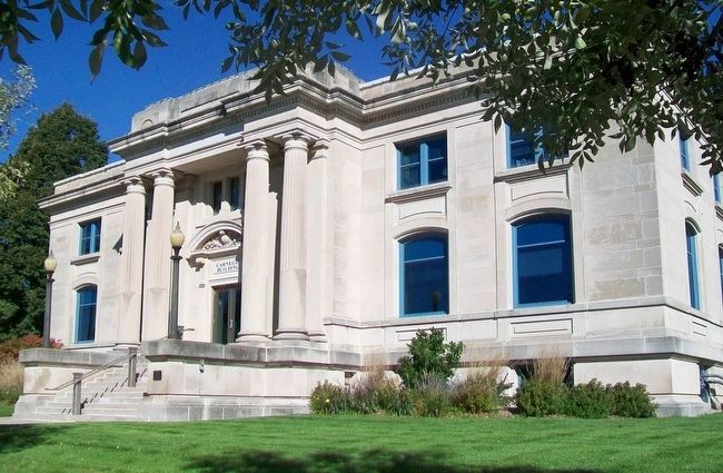 Mason City Public Library and NRHP Marker. Click for full size. Mason City Public Library and NRHP Marker image. Click for full size.