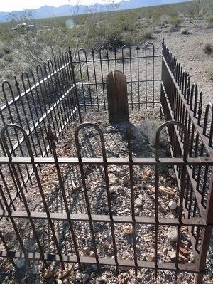 Unknown Gravesite. image. Click for full size.