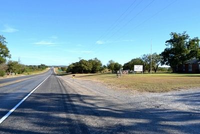 View to North Along US 183. Click for full size. View to North Along US 183 image. Click for full size.