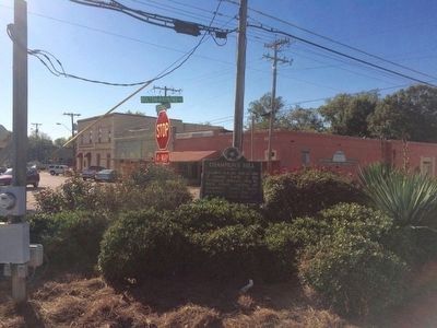 Champion's Hill Marker at intersection of Madison Street & Bolton-Raymond Road. image. Click for full size.
