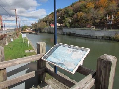 Traveling Along the Canal Marker image. Click for full size.