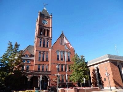 Columbia County Courthouse image. Click for full size.