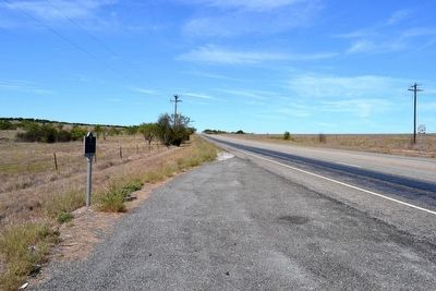 View to North Along US 281. Click for full size. View to North Along US 281 image. Click for full size.