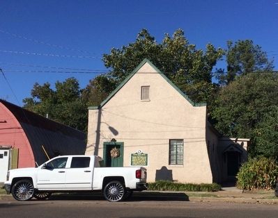 Former location of Temple (Now a private home). Click for full size. Former location of Temple (Now a private home) image. Click for full size.