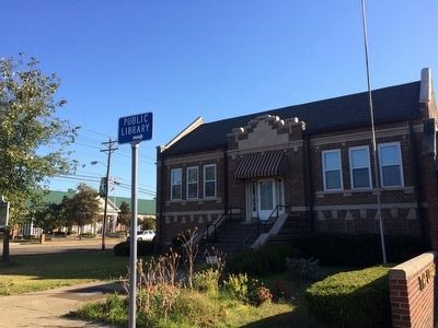 Carnegie Public Library image. Click for full size.