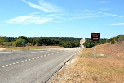 View to West Along US 84. Click for full size. View to West Along US 84 image. Click for full size.