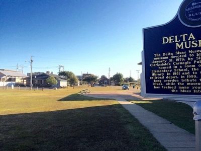 View from marker towards Blues Alley. Click for full size. View from marker towards Blues Alley image. Click for full size.