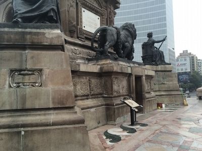 Monument to Mexican Independence Marker. Click for full size. Monument to Mexican Independence Marker image. Click for full size.