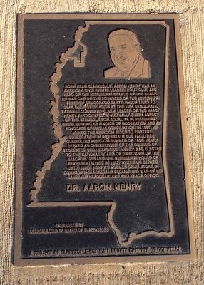 Aaron Henry plaque at foot of Freedom Trail marker. image. Click for full size.