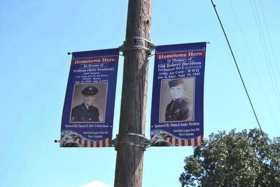 Nearby Streat Banner Commemorating<br>Brazoria Fallen Heroes image. Click for full size.