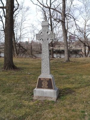 David A. Wallace Memorial Cross image. Click for full size.