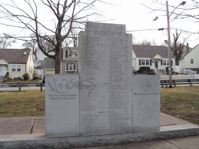 Back of Scottish American Monument image. Click for full size.