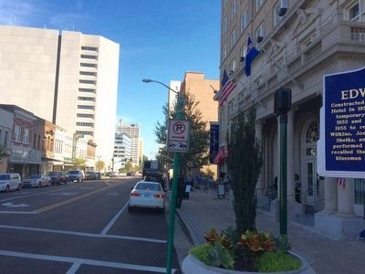Edwards Hotel and Marker image. Click for full size.