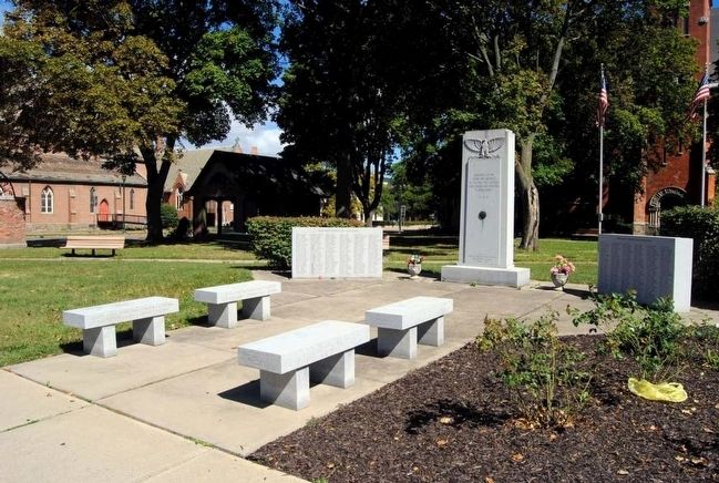 Chemung County World War II Monument image. Click for full size.